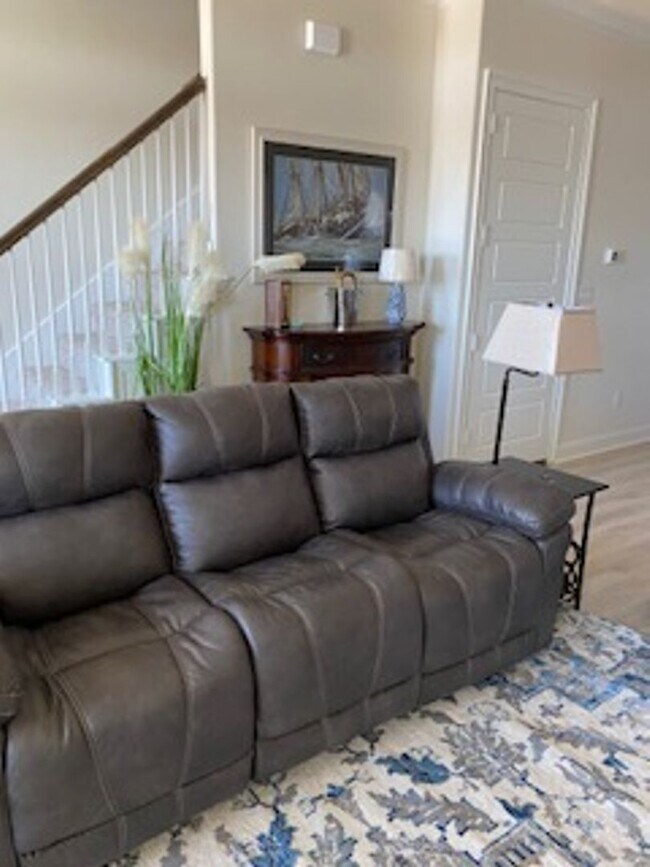 Photo - Furnished luxury riverfront condo for rent