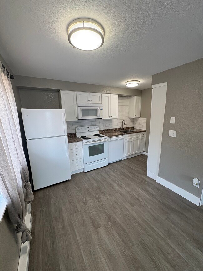Photo - 1425 E Wabash Ave