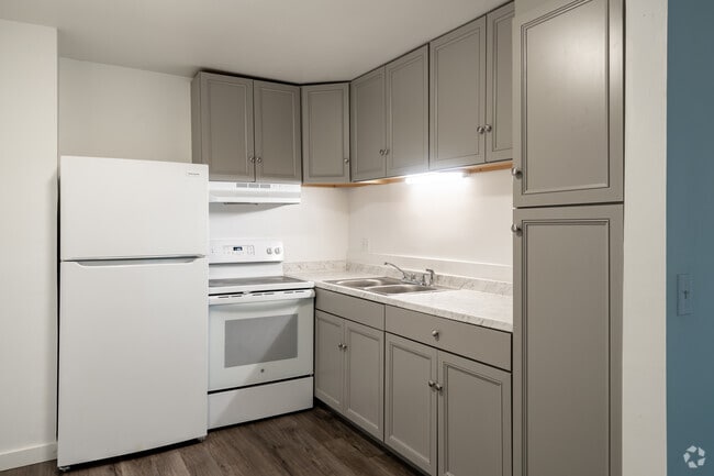 Interior Photo - Village Manor of Brooklyn Rental