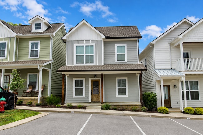 Building Photo - 4-Bedroom Home Steps from the Pool | Close to TTU & Downtown Cookeville
