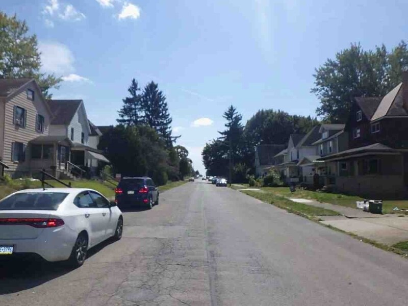 Photo - 647 Spruce Ave Unit 201