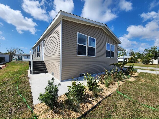 Photo - 12 Eland Dr