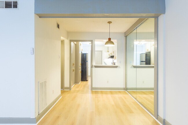 11603 Chimney Rock Rd Unit 4