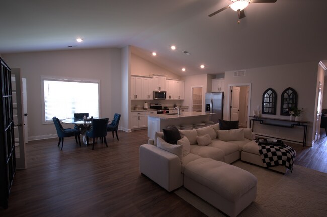 Photo - 108 Blue Hydrangea Wy