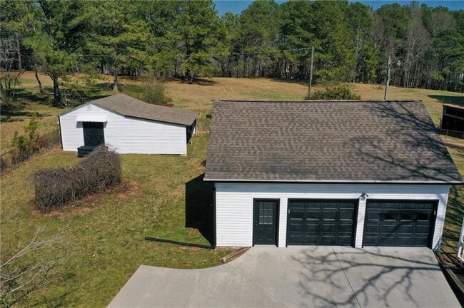 Building Photo - 813 Sandy Creek Rd