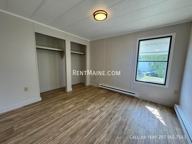 Photo - 102 G St