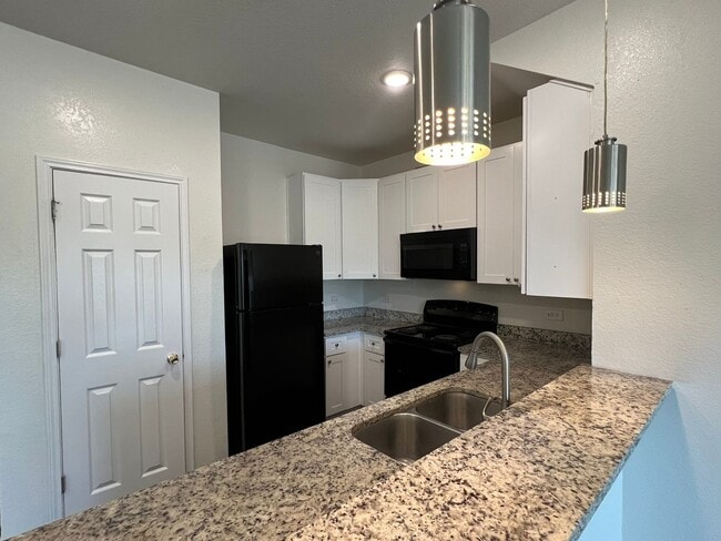 Photo - 6938 Crestway Rd