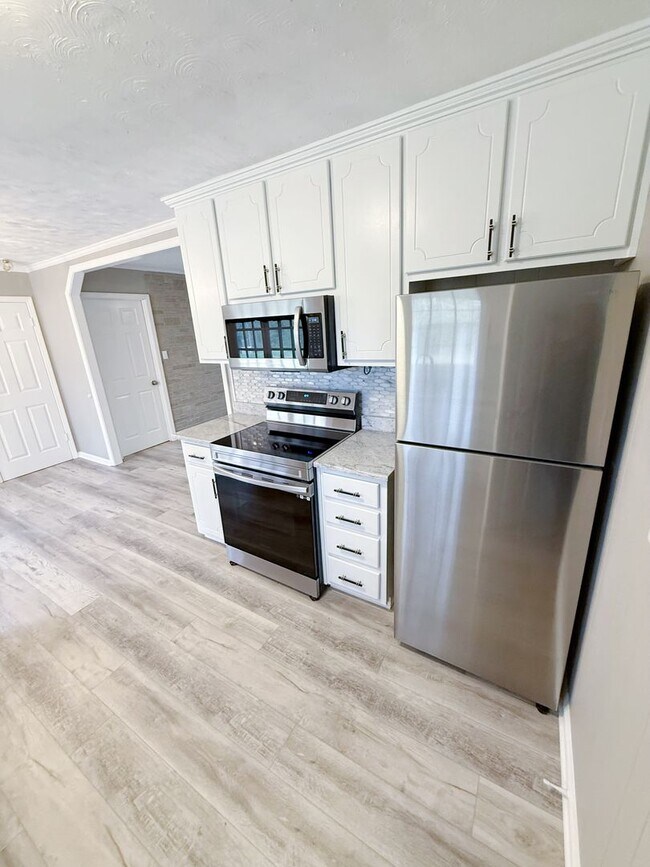 Photo - Cozy, Contemporary Living in a Quiet Community!