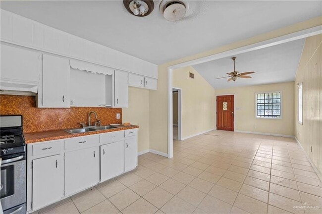 Photo - 406 S 10th St