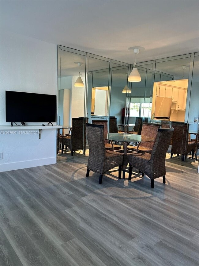 Photo - 600 Layne Blvd Unit 220