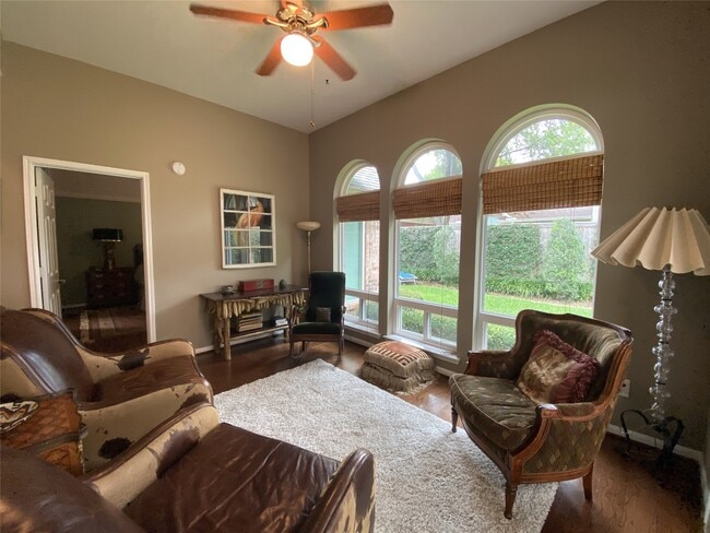 Photo - 6906 Afton Woods Dr