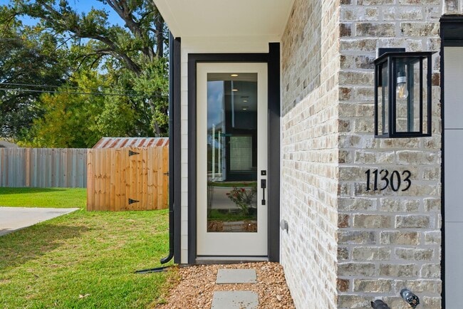 Photo - 11303 Stonework Grv Ln