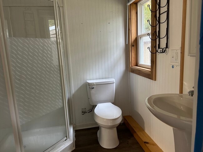 Photo - 1523 Mining Town Rd