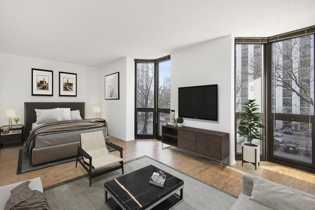1000 N. LaSalle - Studio Bedroom Area - 1000 N. LaSalle
