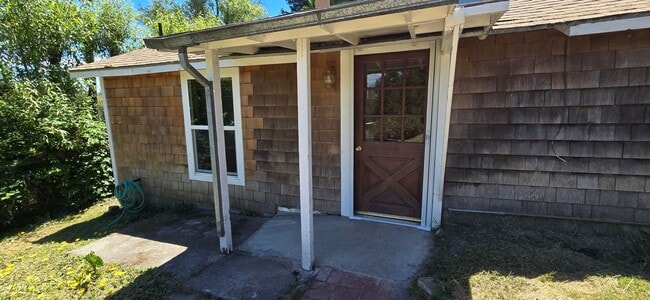 105 Watertrough Rd