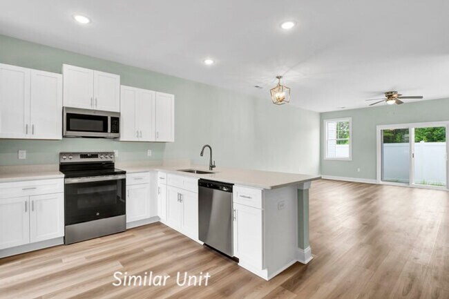 Photo - 303 Starfish Ln