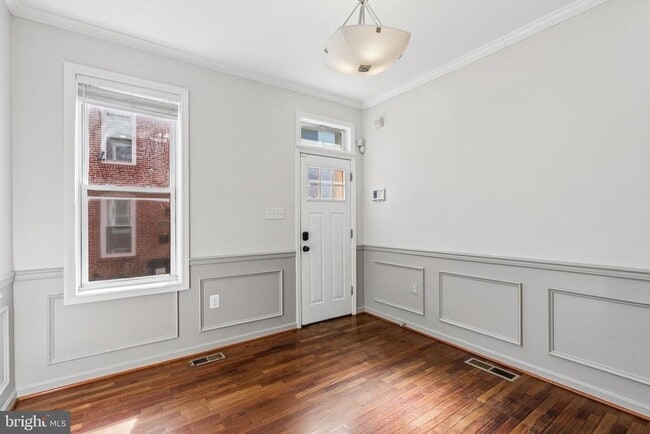 Photo - 214 N Madeira St