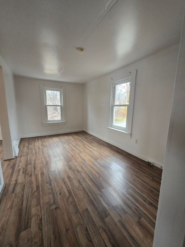 Photo - 1007 Burtner Rd