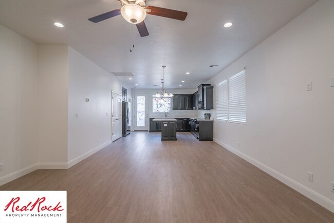Photo - LIMITED TIME OFFER: 3 Bedroom, 2 Bath.  Fr...