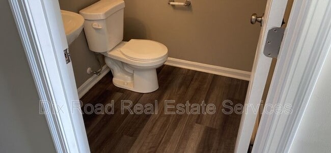 Photo - 806 Prescot Cir