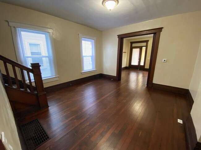 Photo - W Maynard Ave 50-52 RGI Unit 50