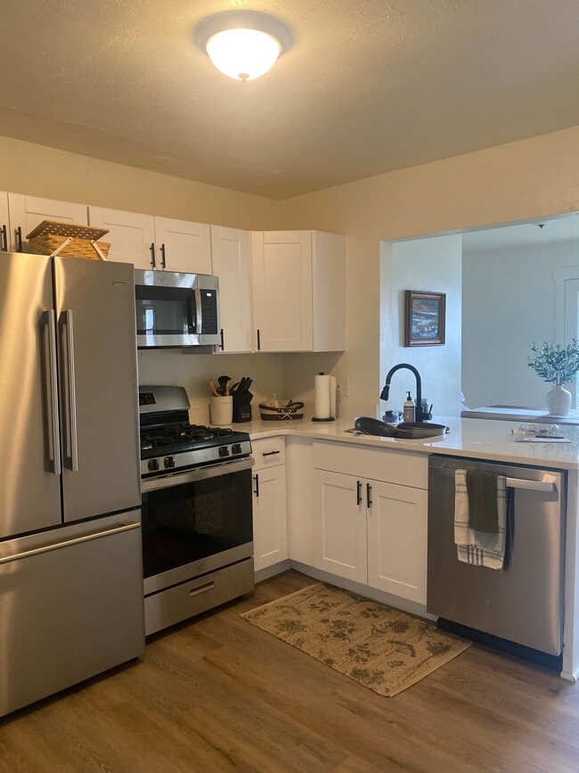 Photo - 270 E 400 N Unidad A