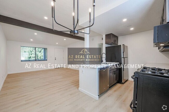 Building Photo - 4224 N 12th St Unit 202 Rental