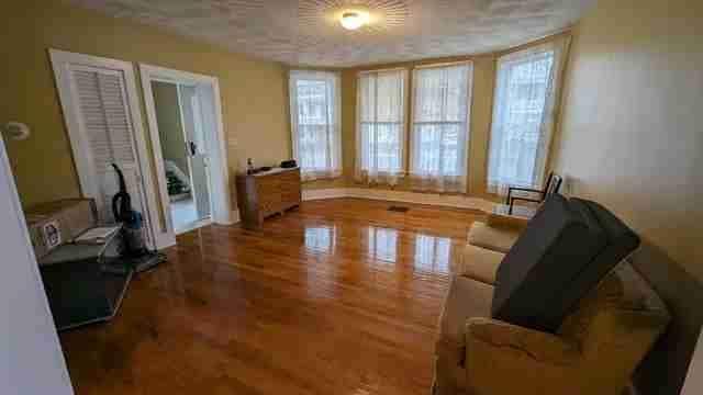 Photo - 14 Grant St Unit 1