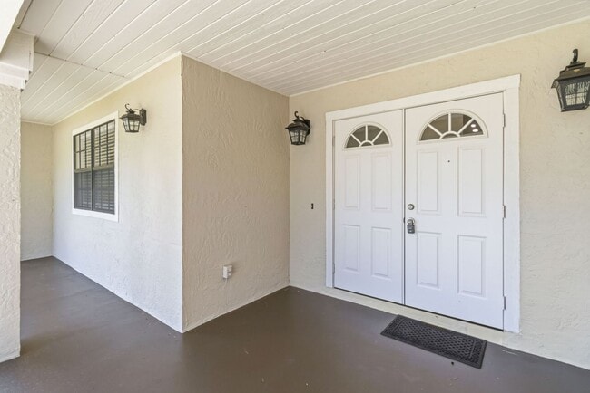 Photo - Newly Renovated 3-Bedroom Home in Emerald Lake Colony – Move-In Special!