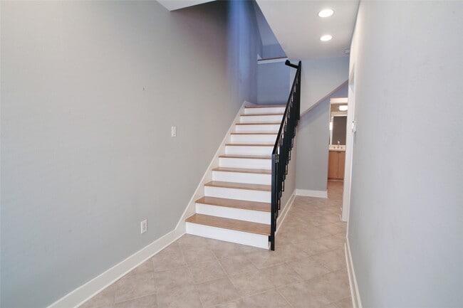 Photo - 4701 Caroline St