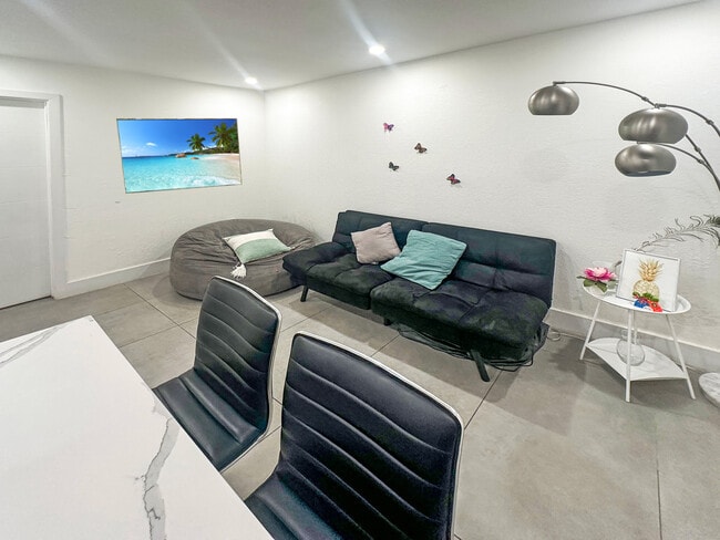 Photo - 2481 Estate Corp