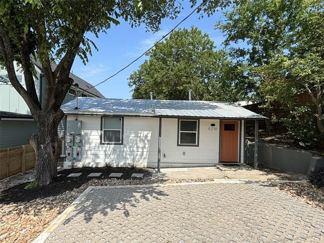 Building Photo - 5210 Rogers Ln Rental