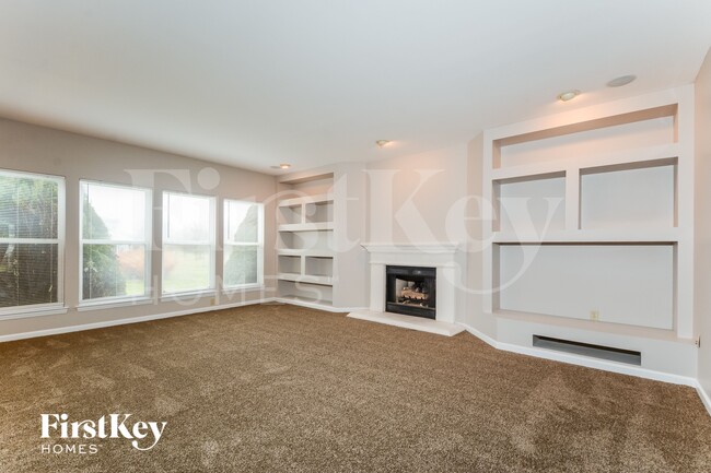 218 Greenshire Ln