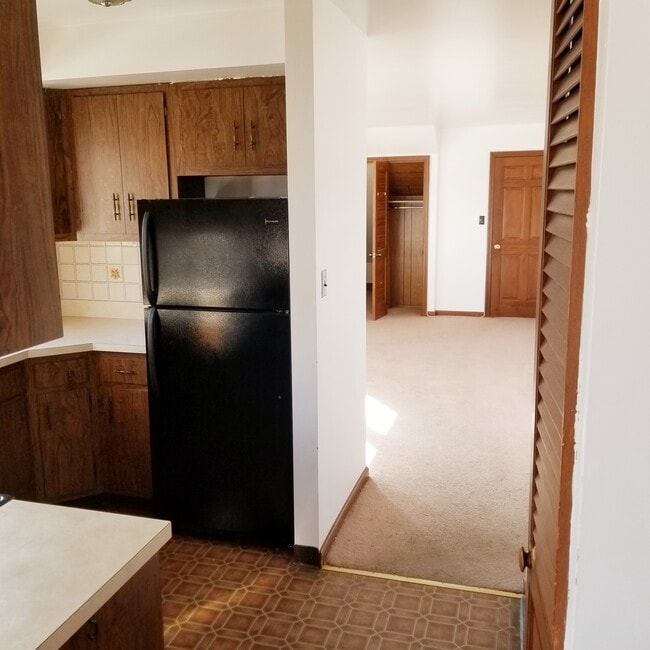 Photo - 573 Krumkill Rd Unit 1