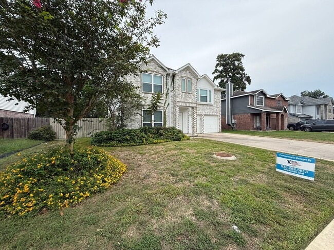 2722 Springstone Dr