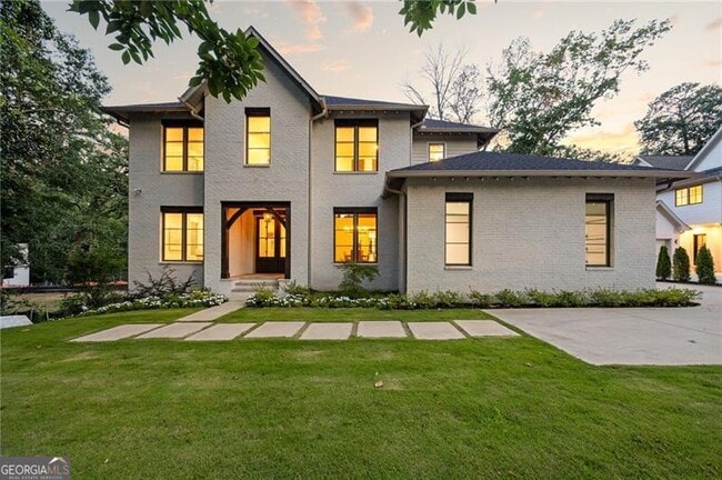 Building Photo - 1068 Moores Mill Rd NW