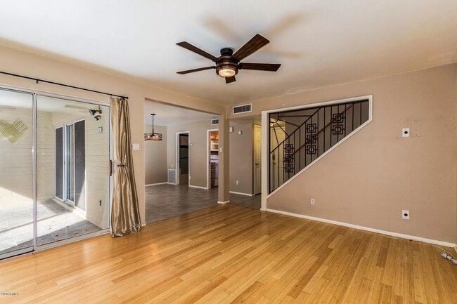 Building Photo - 4615 N 22nd St Rental