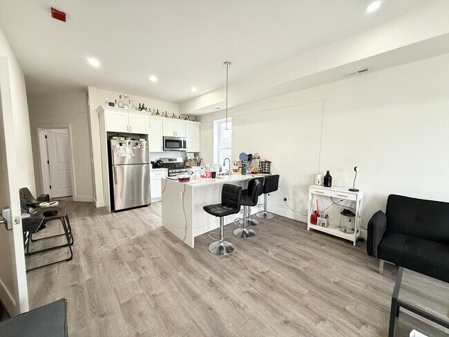 Photo - 301-305-305 Dudley St Apartamento Unidad 5