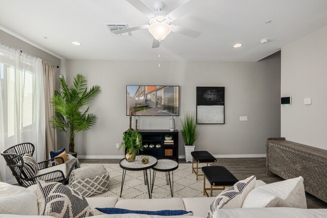 Photo - Luna Bear Ara Residences