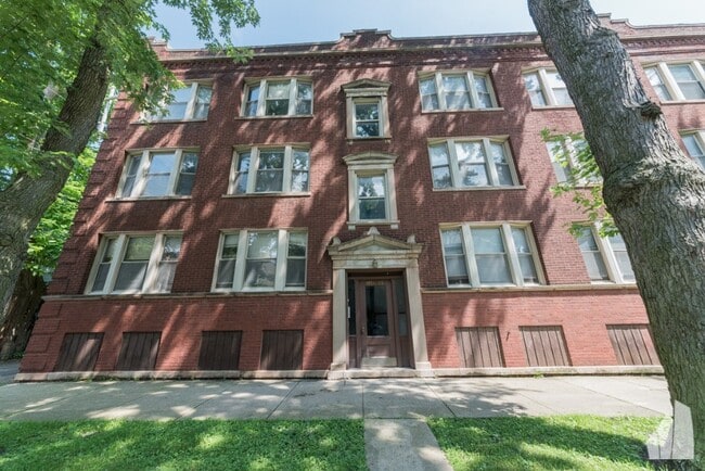 Building Photo - 1942 W Winona St Unit 1