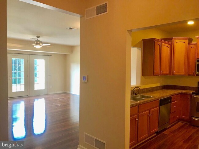 Photo - 2060 Deer Run Dr Townhome
