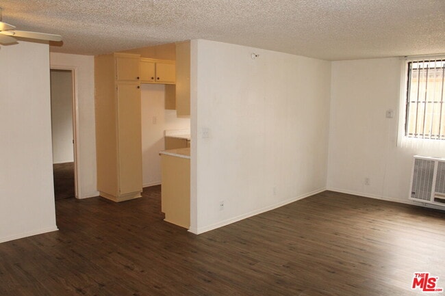 12100 Birch Ave Unit 22