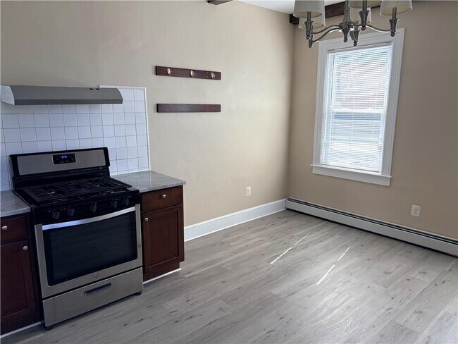 198 Camp St Unit 2