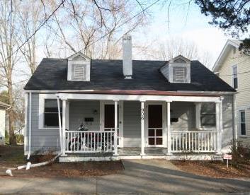 Building Photo - Adorable 1 Bedroom Duplex Near Duke - W&D / Fenced Yd Unit A