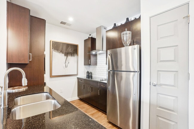 A1 1BR, 1BA - 707SF Bathroom