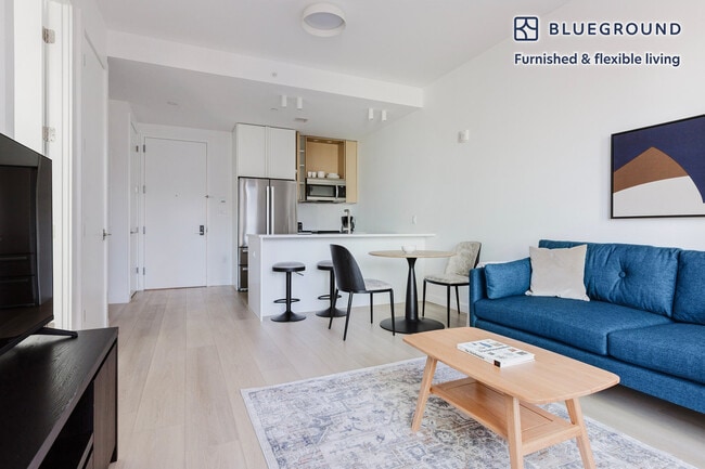 Photo - 27-09 44th Dr Unit FL11-ID2181