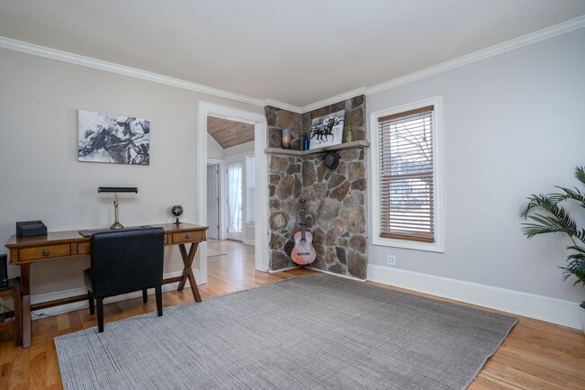 Photo - 308 Ballston Ave