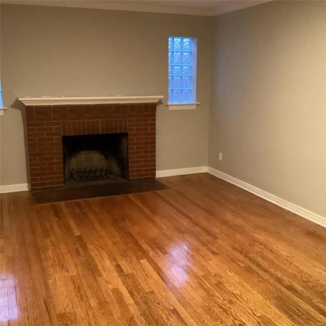 Photo - 6827 Roberts Ave