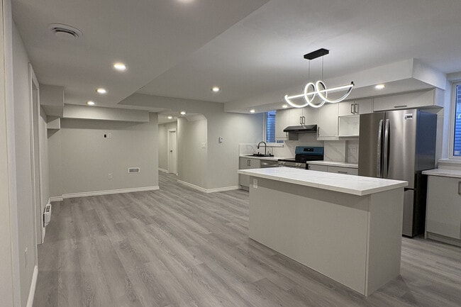 Photo - 63 Teskey Cres