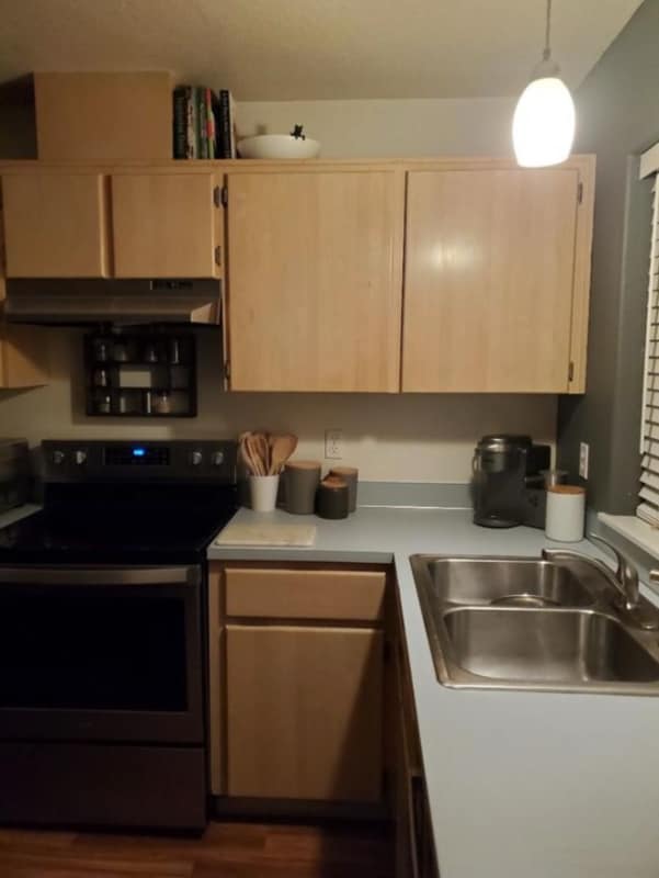 Photo - 3845 SE Mall St